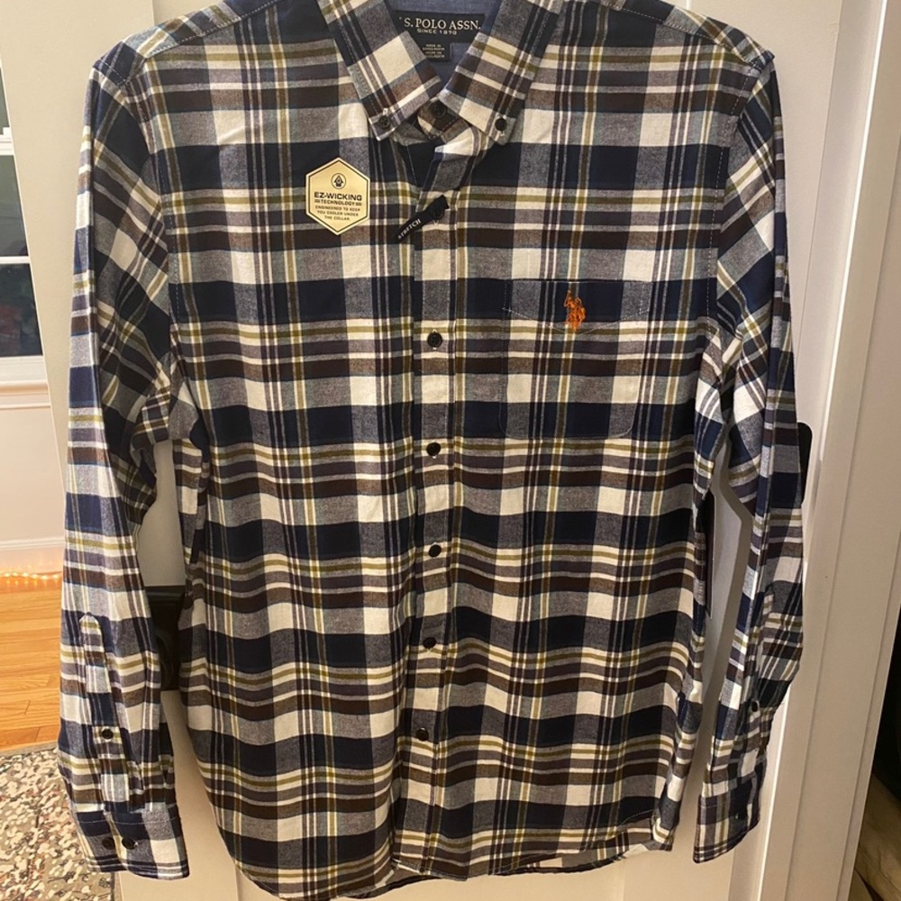 U. S Polo Men’s Long Sleeve Flannel- Size Medium